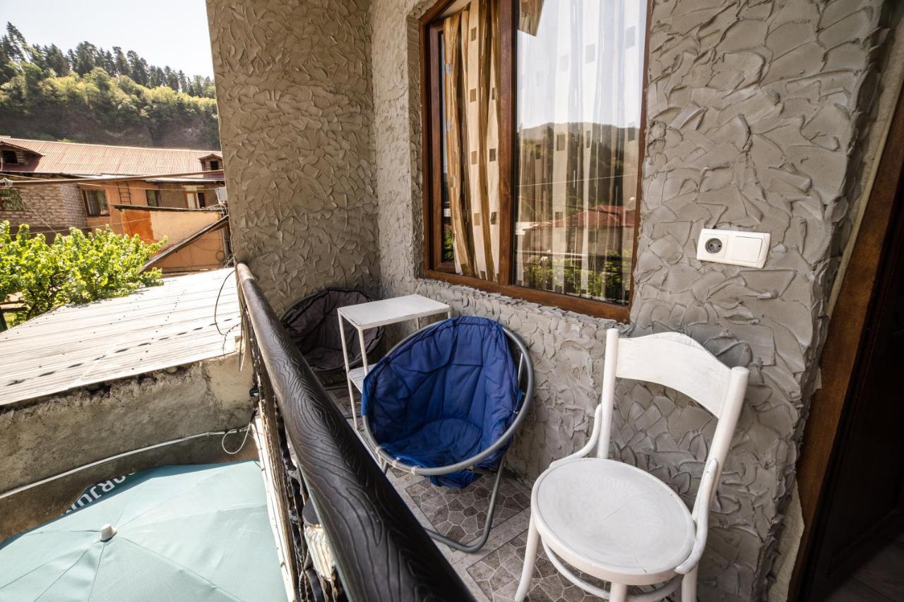 Hotel Happy Pandasn12 Borjomi Exterior foto