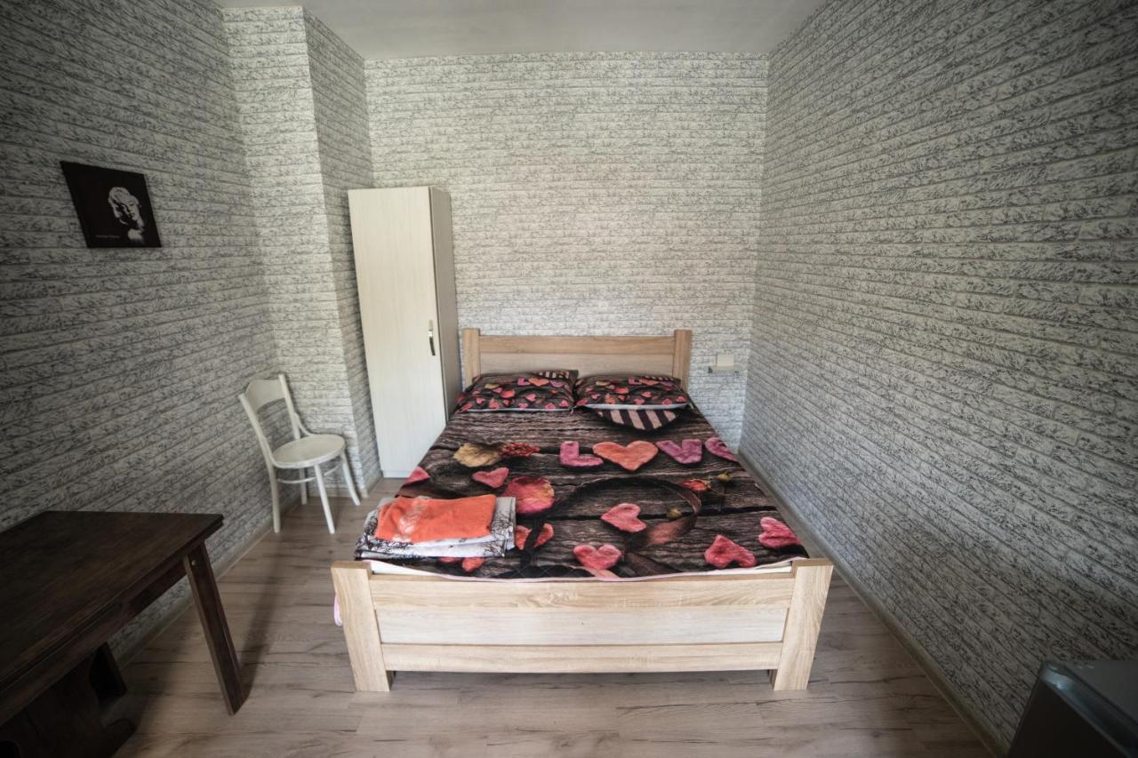 Hotel Happy Pandasn12 Borjomi Exterior foto